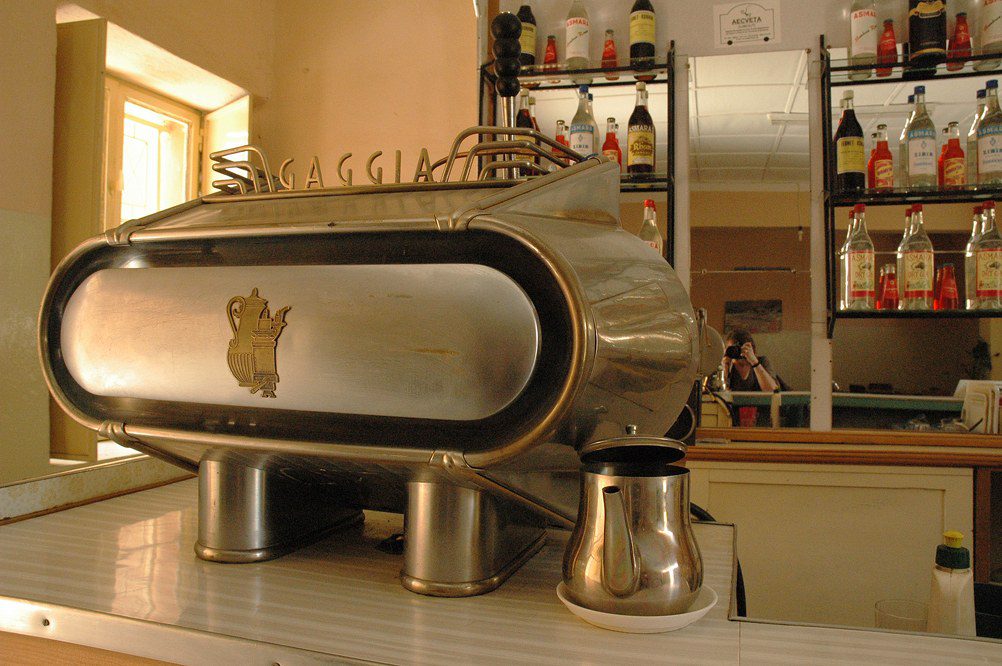 Cafe Crema Definition: What It Is And How To Make It