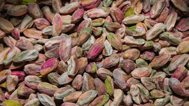Shelled pistachios
