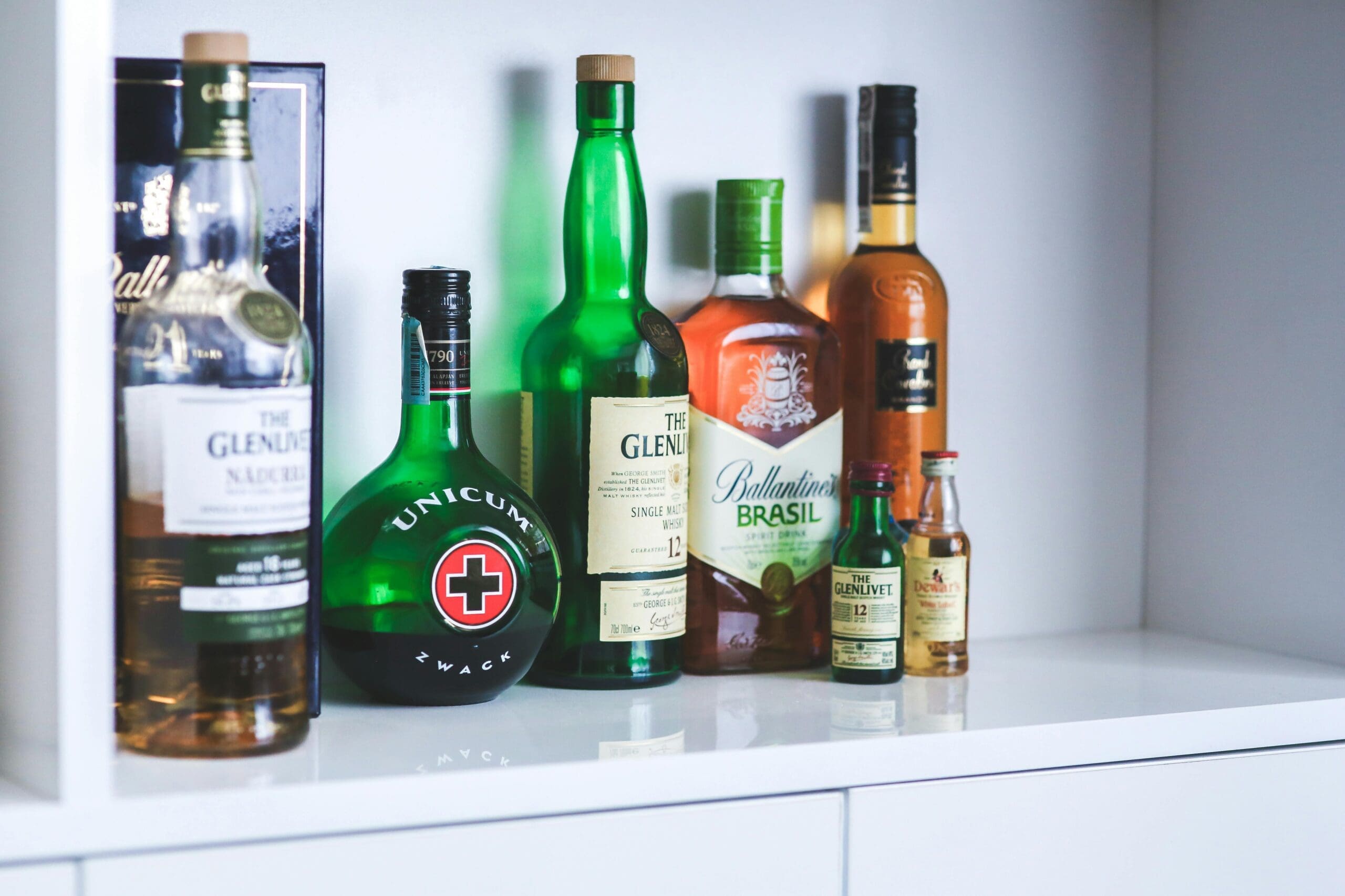 Cocktail spirits available for fast delivery via Minibar